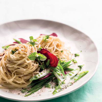 Easy noodle salad with coconut dressing