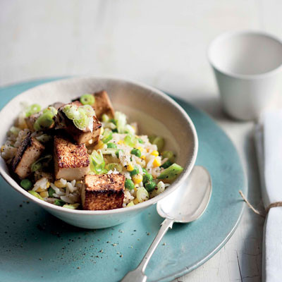 Fried rice with corn, peas and honey-soya tofu