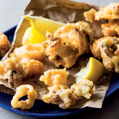 Tempura mixed seafood with lemon