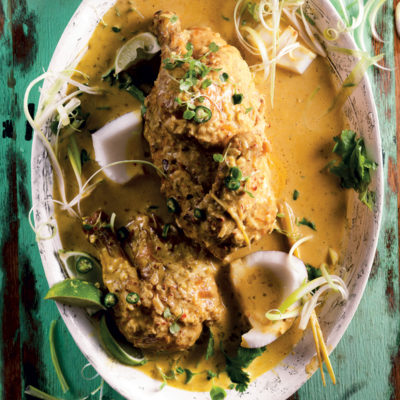 Tamarind-flavoured Thai chicken curry