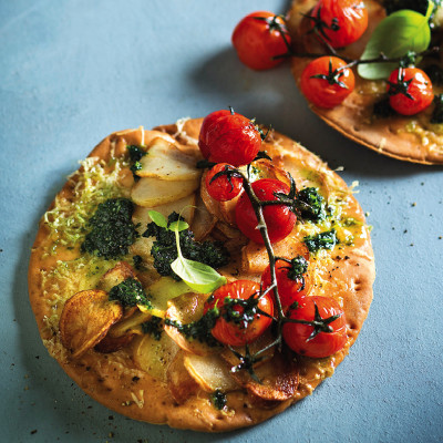 Rosemary, smoked cheese and potato gluten-free pizza