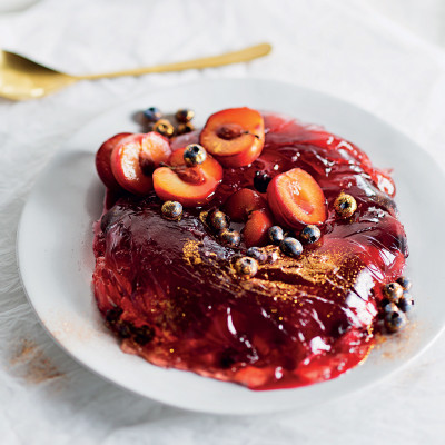 Rosé-and-berry jelly