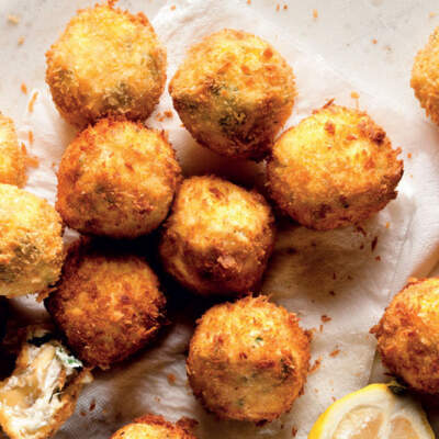 Crispy artichoke fritters