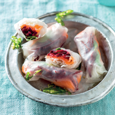 Smoked salmon crystal summer rolls