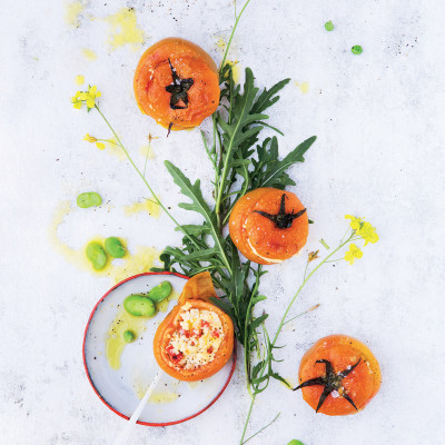 Cheesy stuffed tomatoes