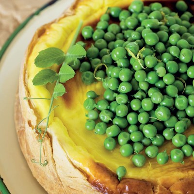 Savoury cheesecake with garden peas