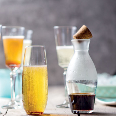 Prosecco-and-pomegranate cocktails