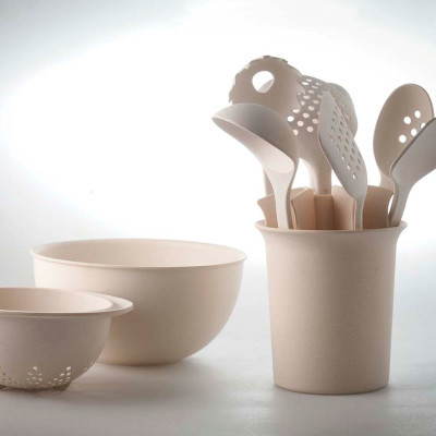 Win a Woolworths kitchenware hamper, to the value of R789.90