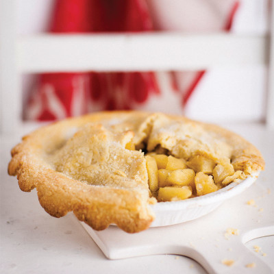 Sponsored: Juicy <em></noscript>HoneyCrunch</em> apples (and 100+ apple recipes to boot)