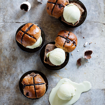 Hot cross bun ice-cream sandwiches