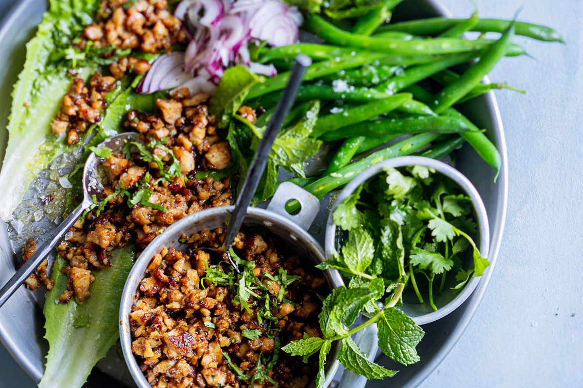 Chicken larb with lettuce