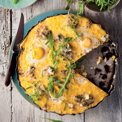 Baked eggs on polenta