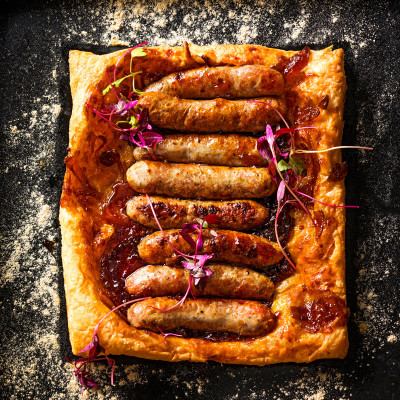 Onion marmalade-and-sausage tart