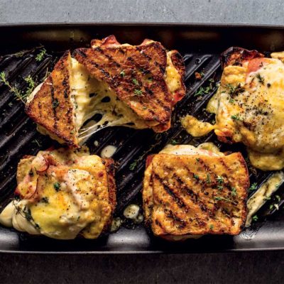 What's the difference between a croque madame and a croque monsieur?