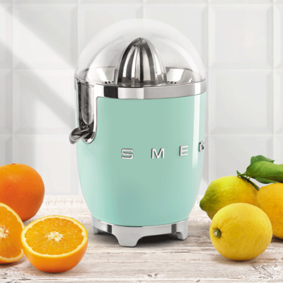 Win one of four Smeg citrus juicers worth R1 999 each