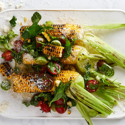 charred-corn-on-the-cob-with-tomato-salsa