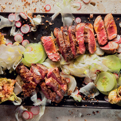 Steak salad with torn figs