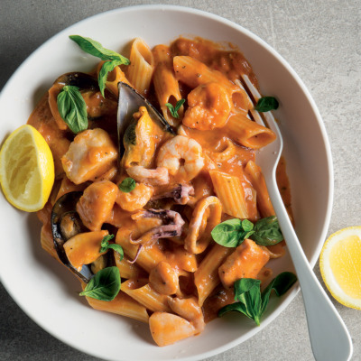 Sponsored: saucy pasta <em></noscript>di mare</em>, anyone?