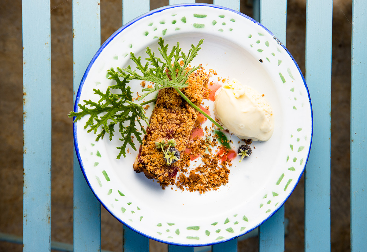 Apple-and-rhubarb peanut butter crumble recipe