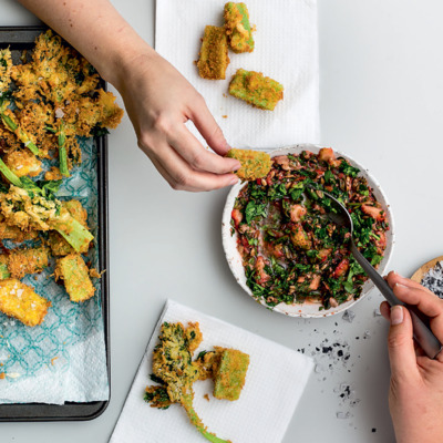 Celery bites with strawberry-top pesto