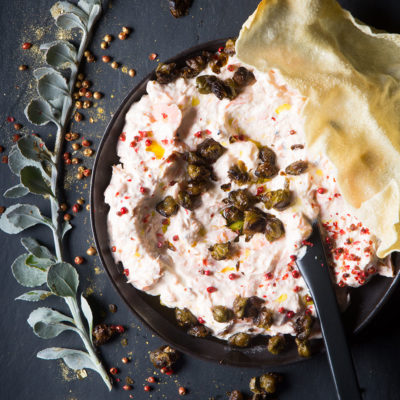 Salmon pâté with crispy fried capers