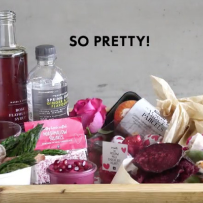 Pack the perfect picnic for V-Day!