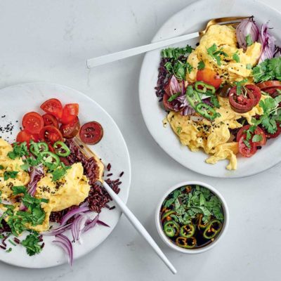 Scrambled eggs with black rice