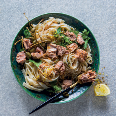 1 tin of tuna, 2 different ways