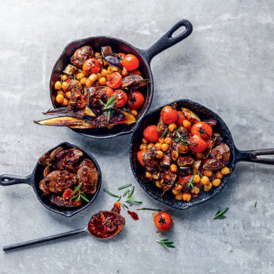 Seared chicken livers with spicy brinjals