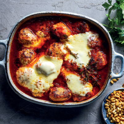 Baked chicken-and-oreganum meatballs