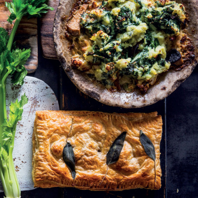 Chicken-and-mushroom ragù pie