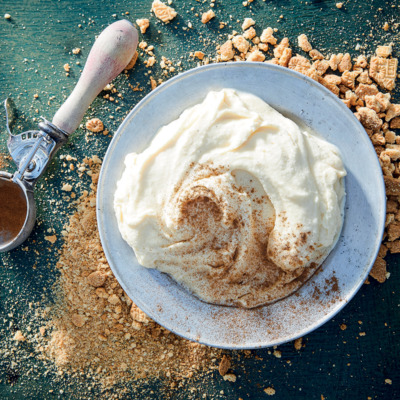 Milk-tart ice cream with Tennis biscuit crumble