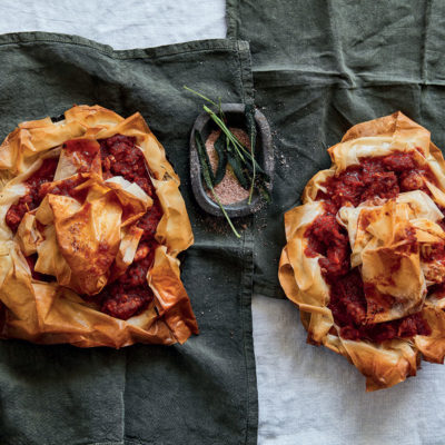 Crumpled phyllo pork-and-tomato pie