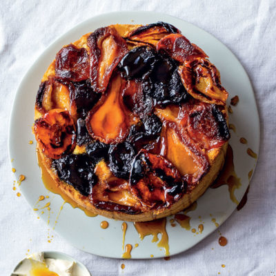 Stewed fruit upside-down cake