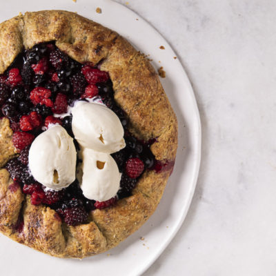 Rustic berry-and-pistachio pie