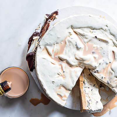 Amarula & Peppermint Crisp ice cream cake