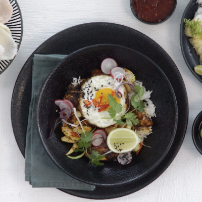 Whip up nasi goreng in a hot minute