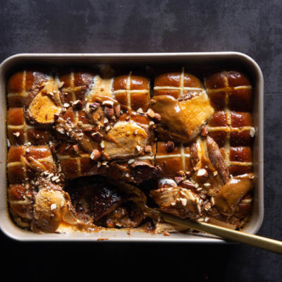 Hot cross bun ice-cream bake