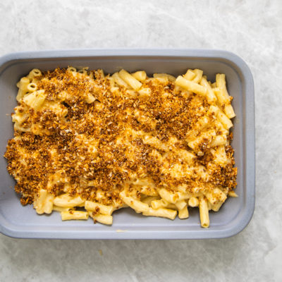 Baked crunchy cheesy macaroni