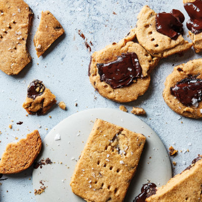 Salty pretzel choc-chunk shortbread