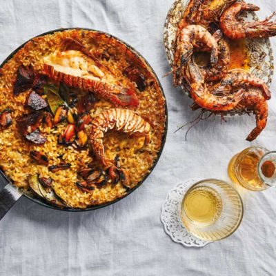 Seafood potjie paella