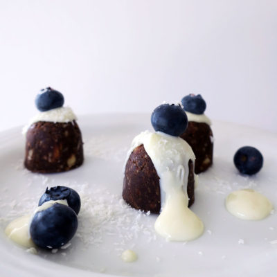 Date ball Christmas puddings