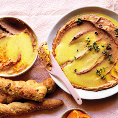 Chicken liver pâté with home-made breadsticks