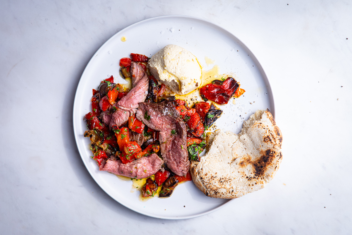 STEAK-SALAD-WITH-RED-PEPPERS-AND-BRINJAL