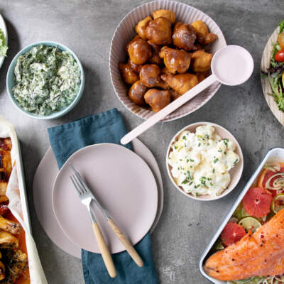 2 hands-off roasts + even easier sides