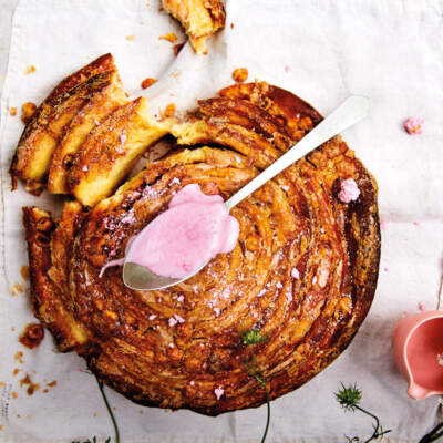 Giant candied hazelnut bun