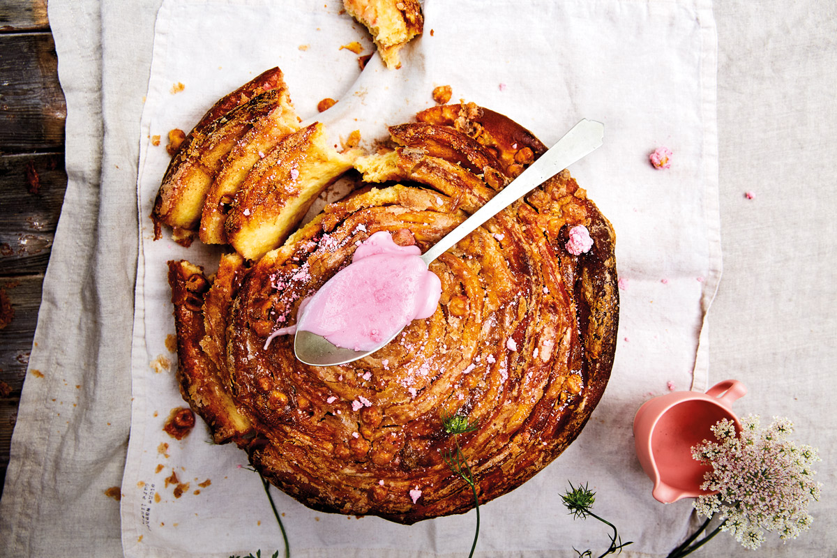 Giant-candied-hazelnut-bun