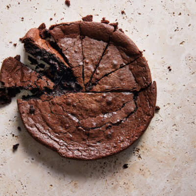 Ultimate flourless chocolate cake