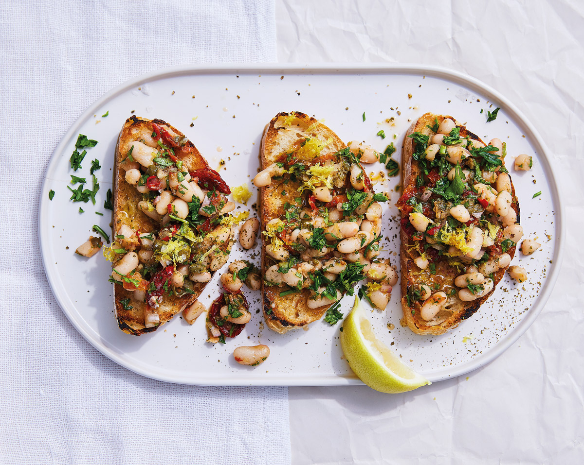 Cannellini-beans-on-toast