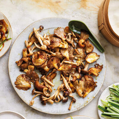 Peking mushroom pancakes